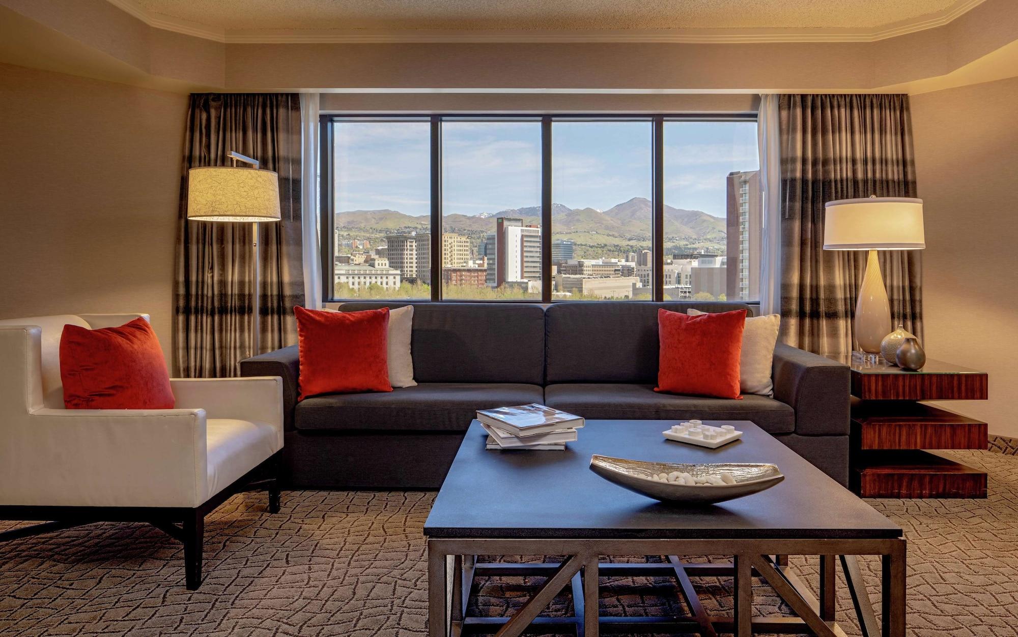 Doubletree Suites By Hilton Salt Lake City Bagian luar foto