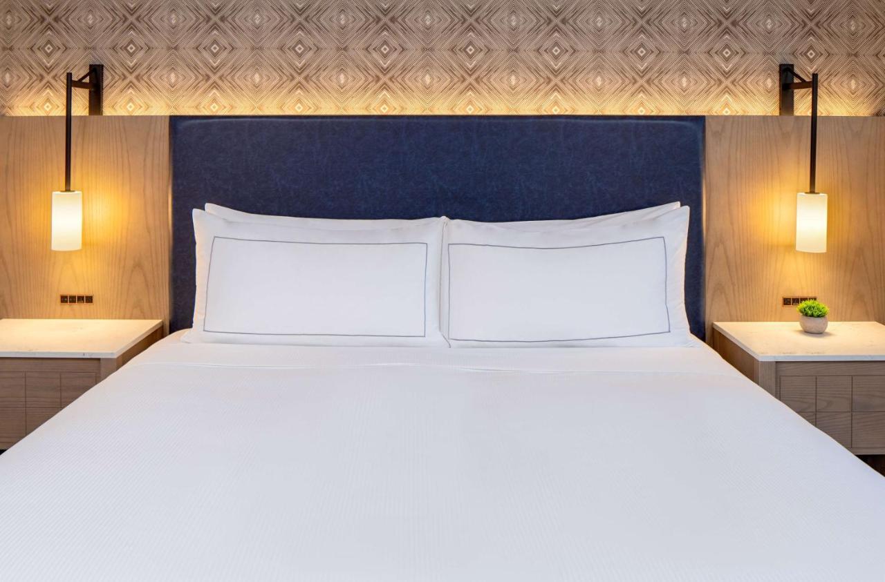 Doubletree Suites By Hilton Salt Lake City Bagian luar foto