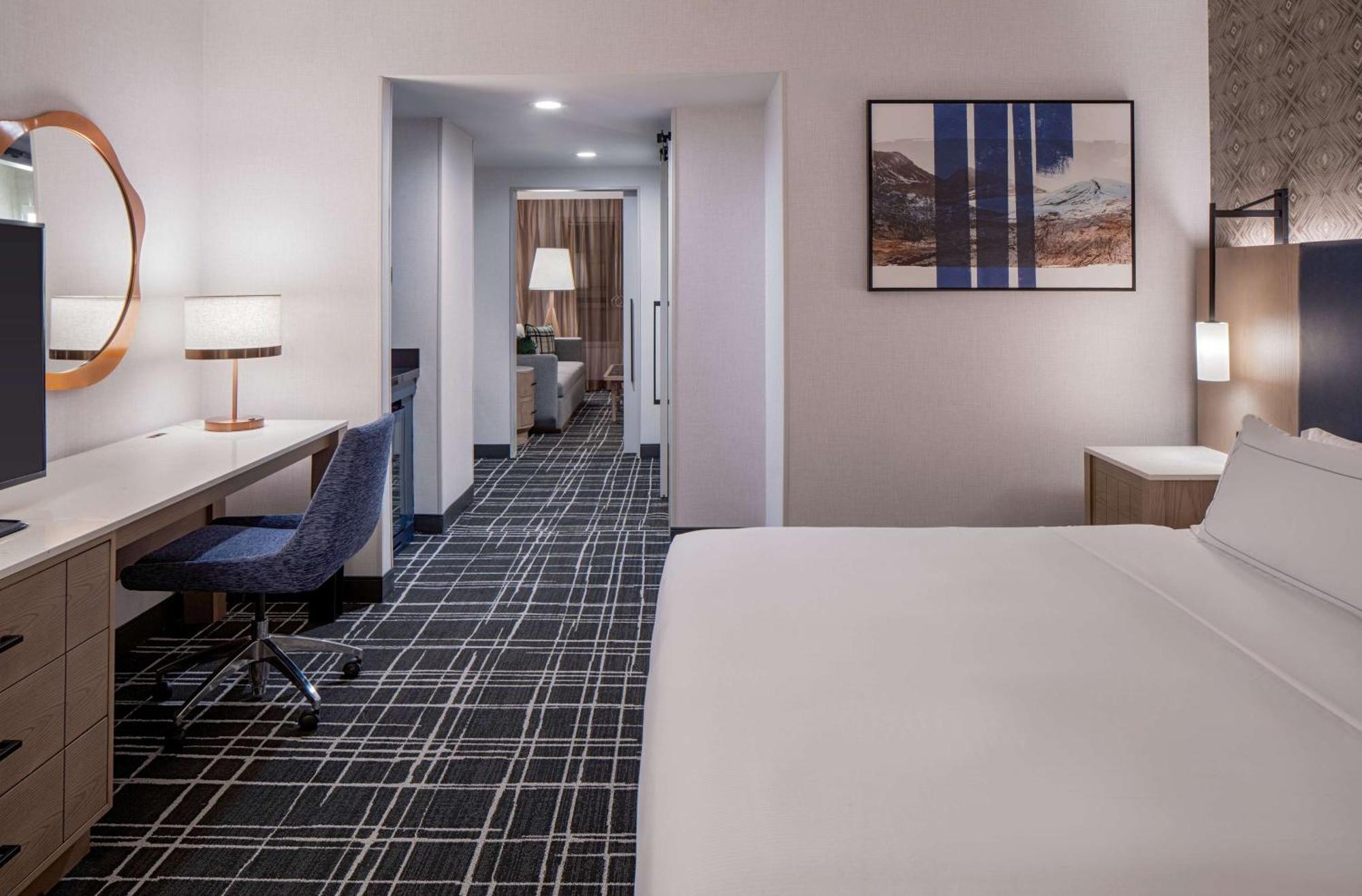 Doubletree Suites By Hilton Salt Lake City Bagian luar foto