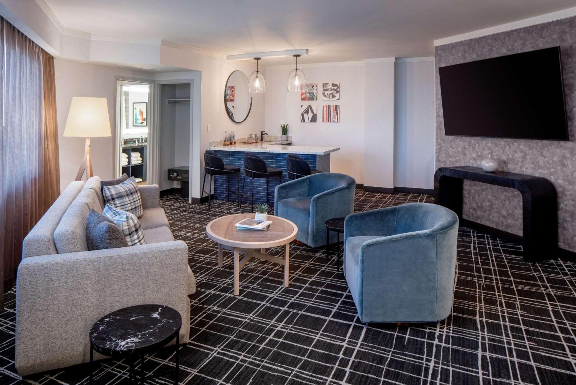 Doubletree Suites By Hilton Salt Lake City Bagian luar foto