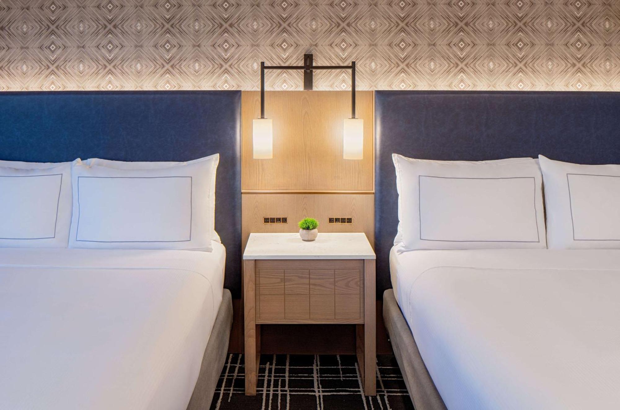 Doubletree Suites By Hilton Salt Lake City Bagian luar foto
