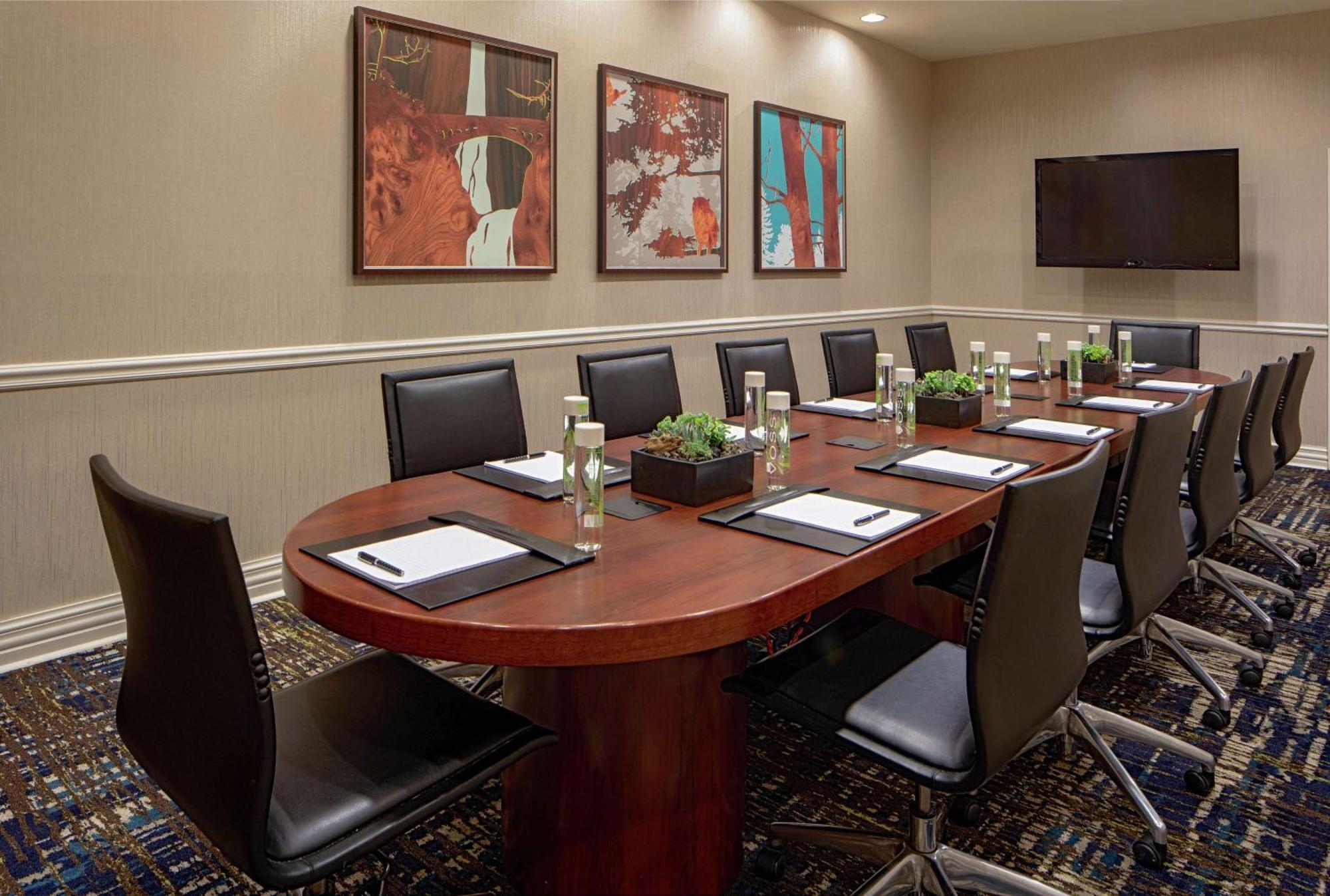 Doubletree Suites By Hilton Salt Lake City Bagian luar foto