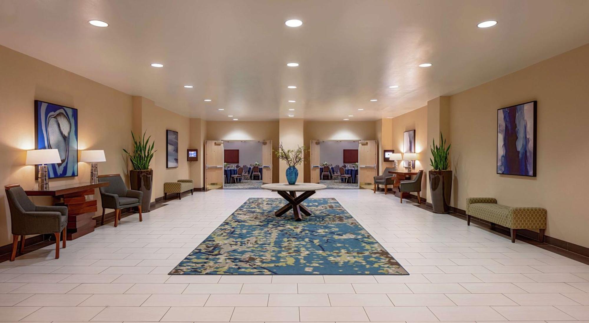 Doubletree Suites By Hilton Salt Lake City Bagian luar foto