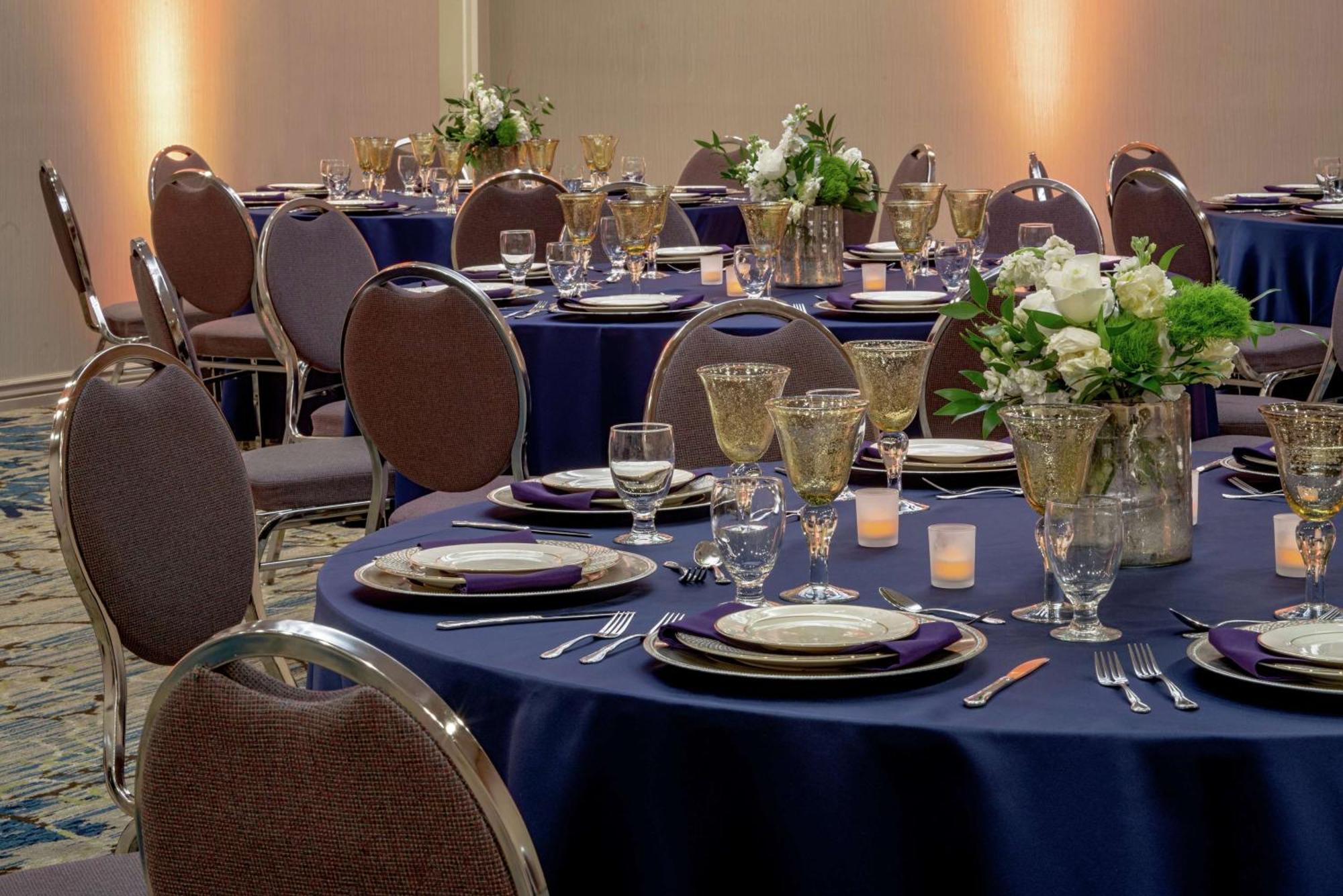 Doubletree Suites By Hilton Salt Lake City Bagian luar foto