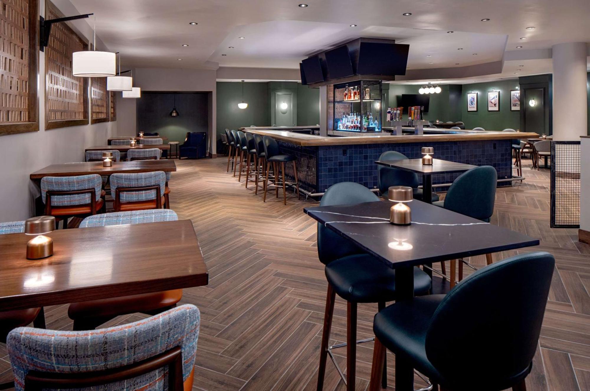 Doubletree Suites By Hilton Salt Lake City Bagian luar foto