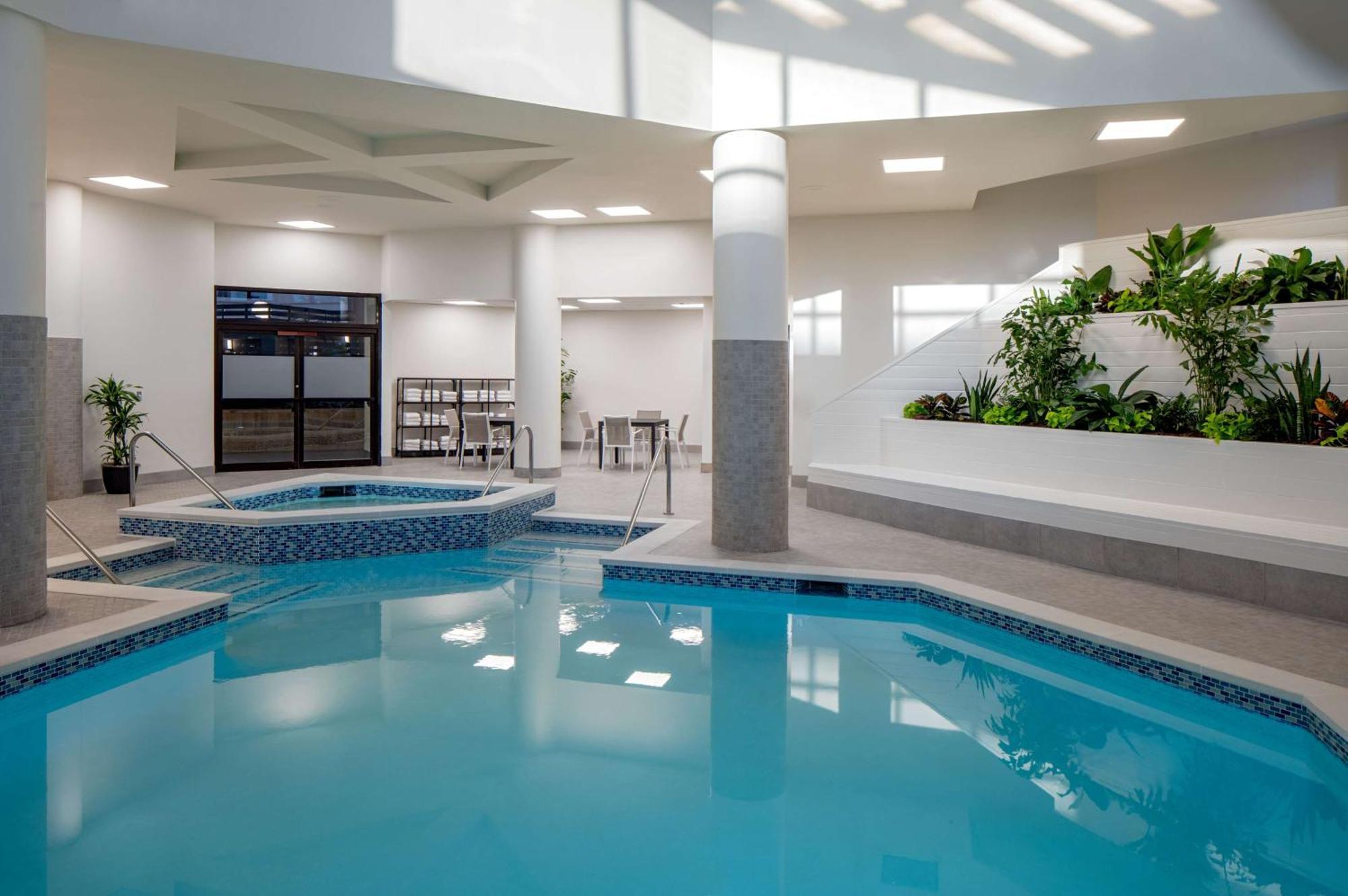 Doubletree Suites By Hilton Salt Lake City Bagian luar foto
