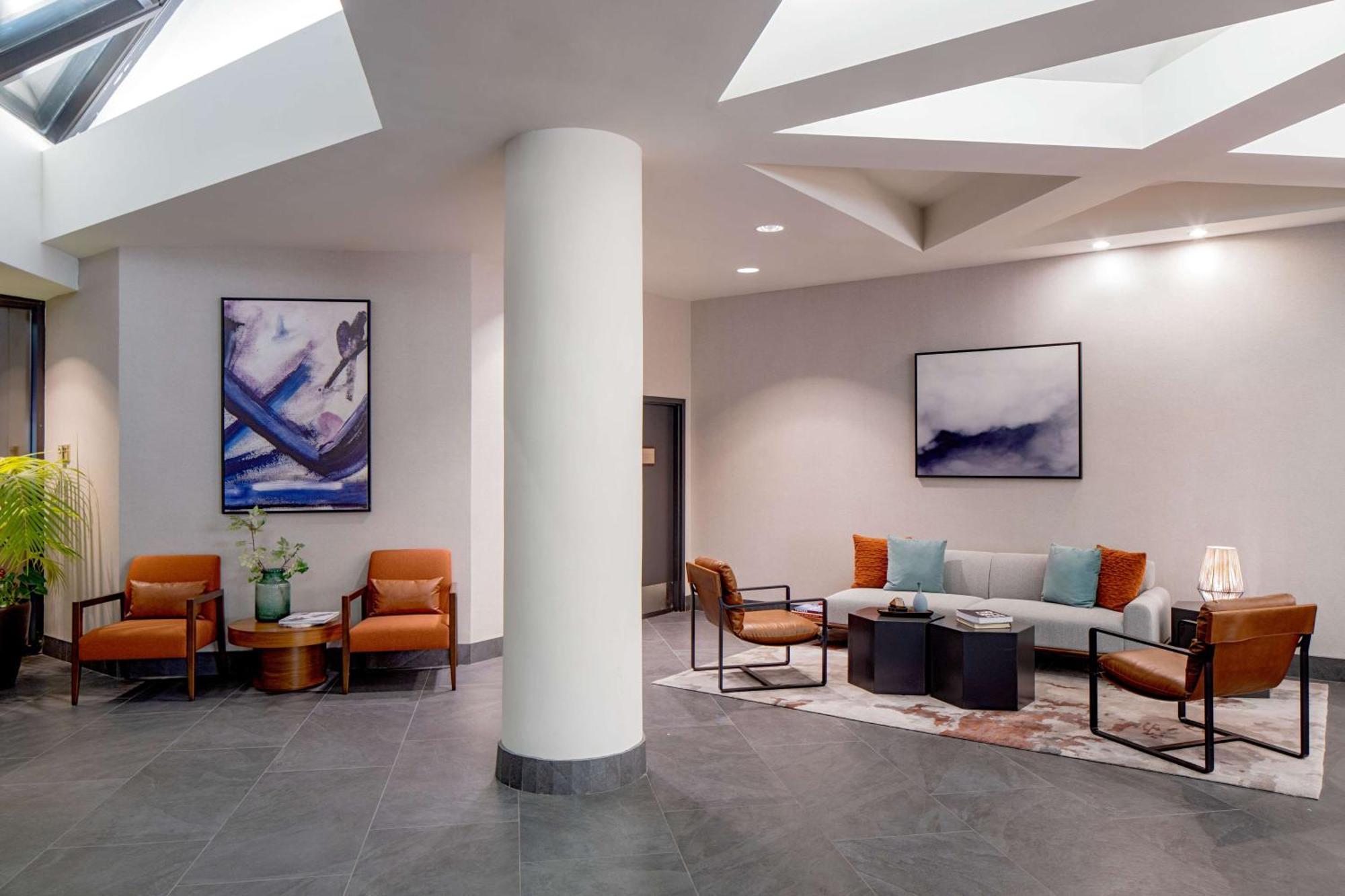 Doubletree Suites By Hilton Salt Lake City Bagian luar foto