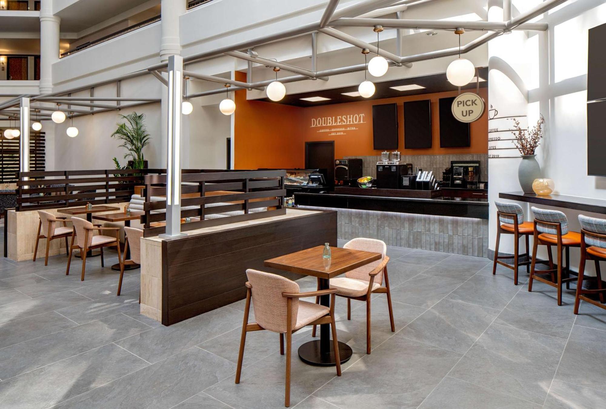Doubletree Suites By Hilton Salt Lake City Bagian luar foto